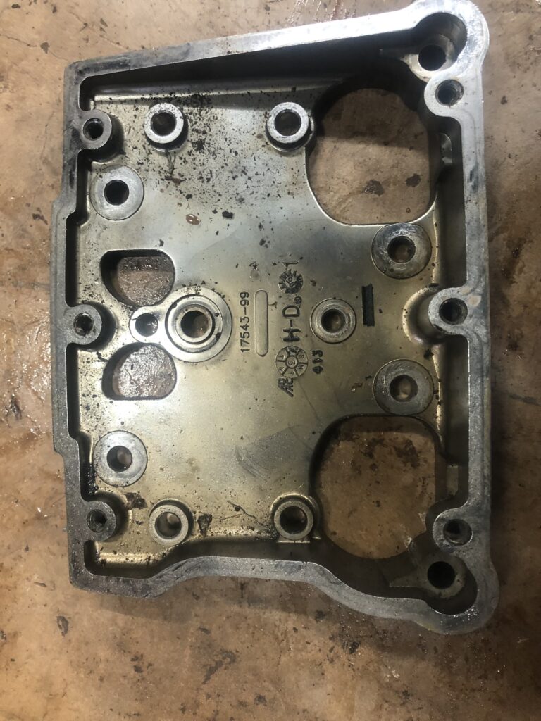 2000 Twin Cam 88 Lower Rocker Box Cover 17543-99