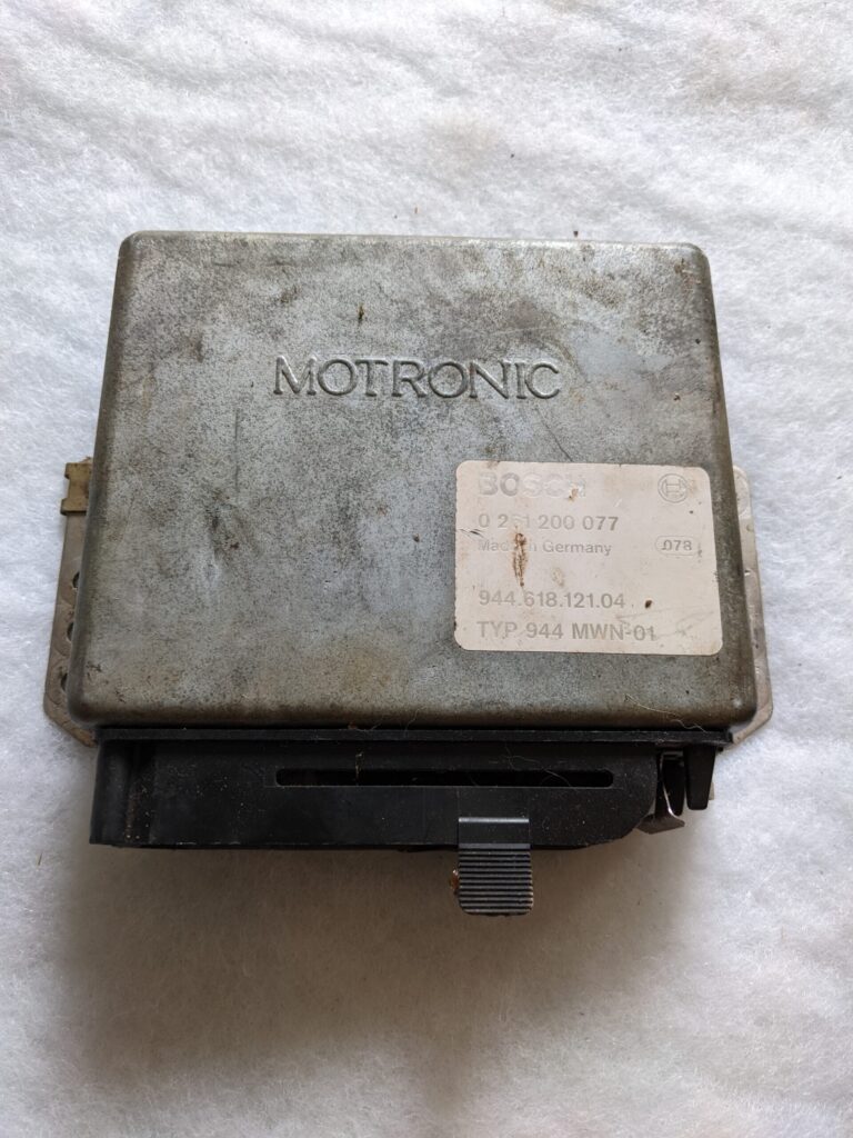 Porsche 944 85-87 Motronic ECU Bosch