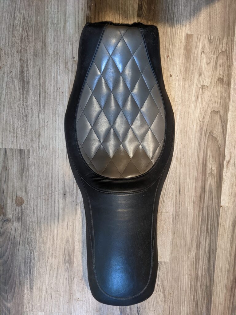 2009 Harley Davidson Street Glide Aftermarket Seat And Cover