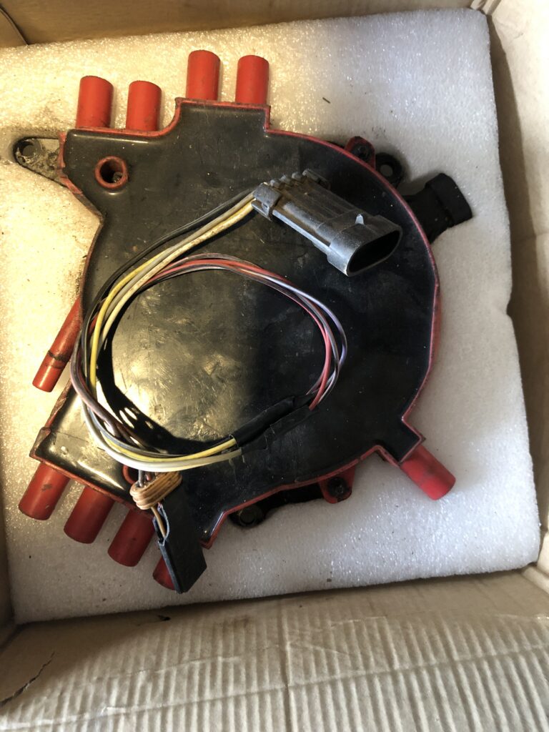 LT1 Distributor