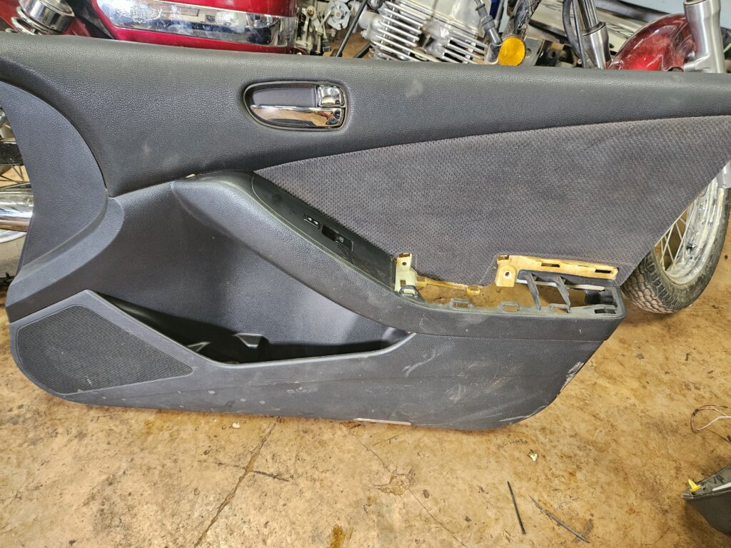 2007 Nissan Altima SE 3.5 Passenger Side Door Panel OEM: 809A0-JA00A