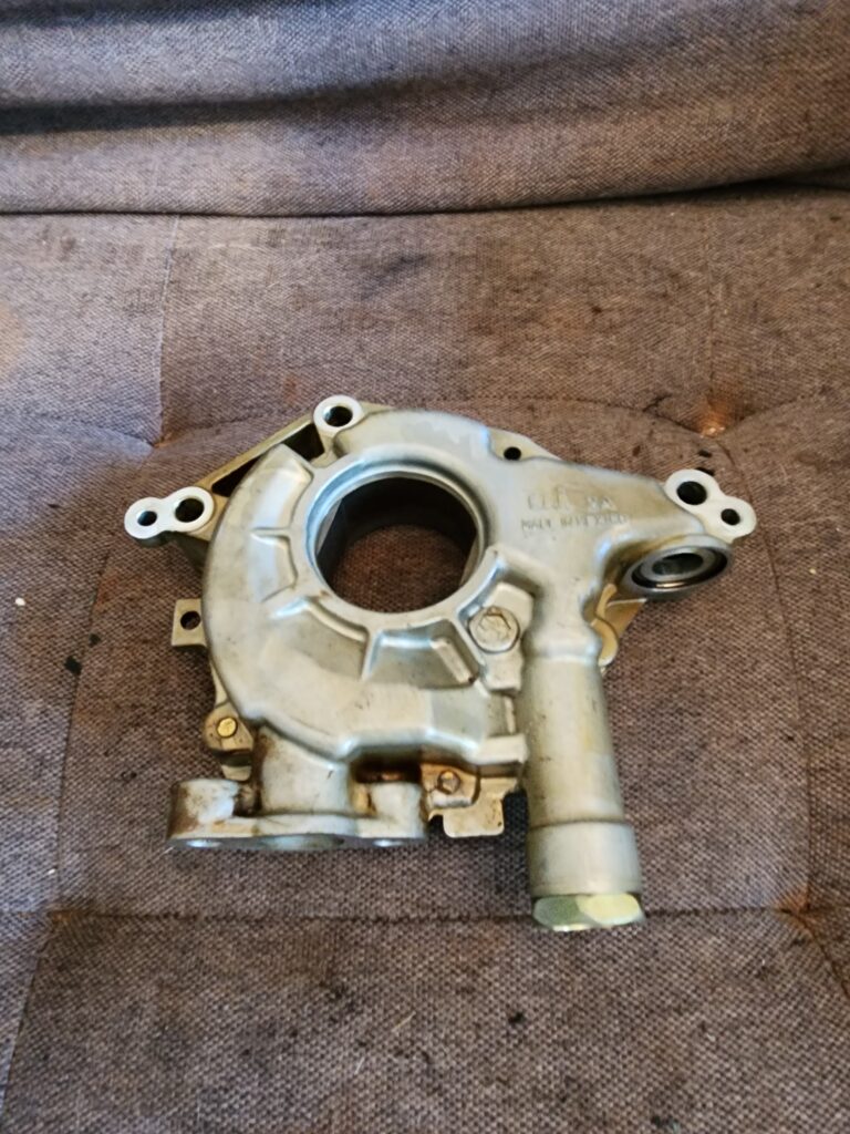 2007-2010 Nissan Altima Oil Pump Assy. 15010-7Y000