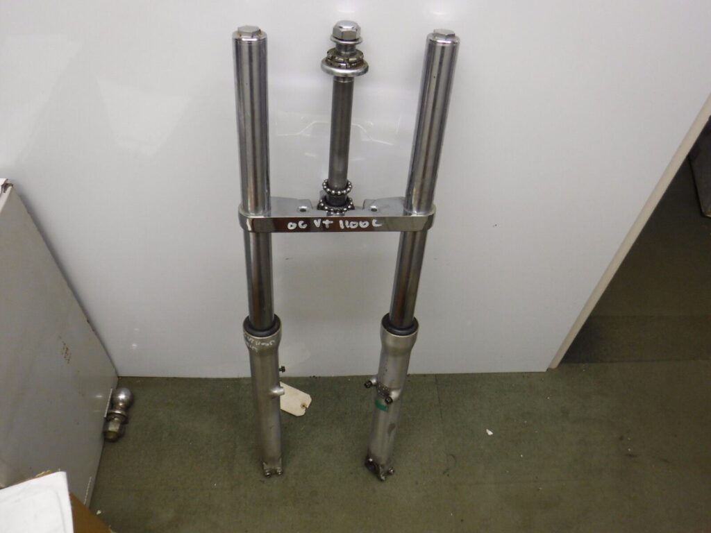 Complete Triple Tree & Fork Assembly VT1100