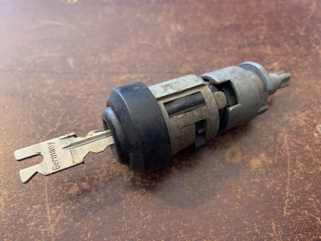 Porsche 944 Ignition Cylinder w/ Key