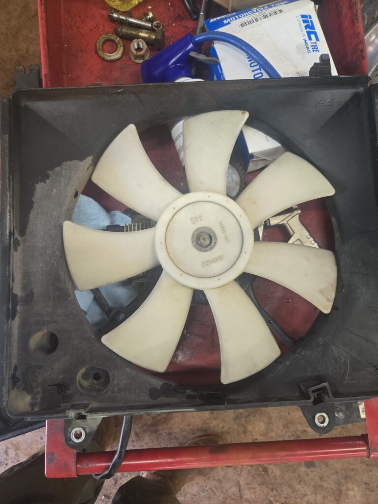 USED 2008 MITSUBISHI ECLIPSE V6 3.8L ENGINE COOLING FAN ASSEMBLY