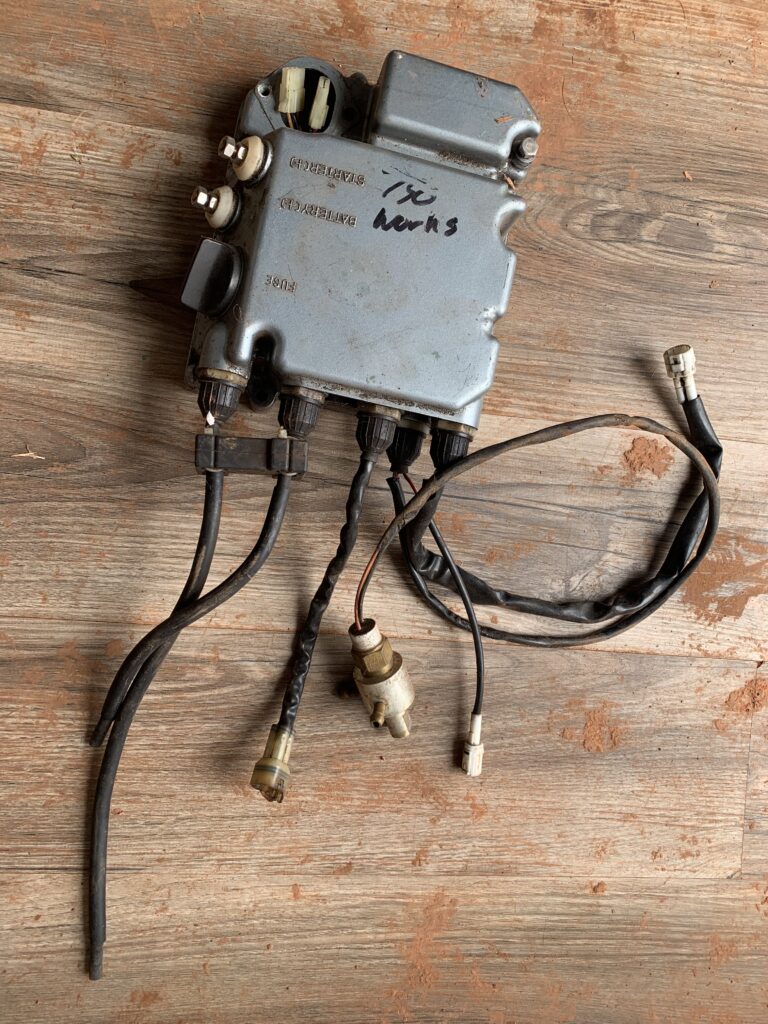 Used Kawasaki 750 E-Box Assembly – 59416-3739 w/ CDI 21119-3734, Coil, Rectifier & Solenoid – OEM