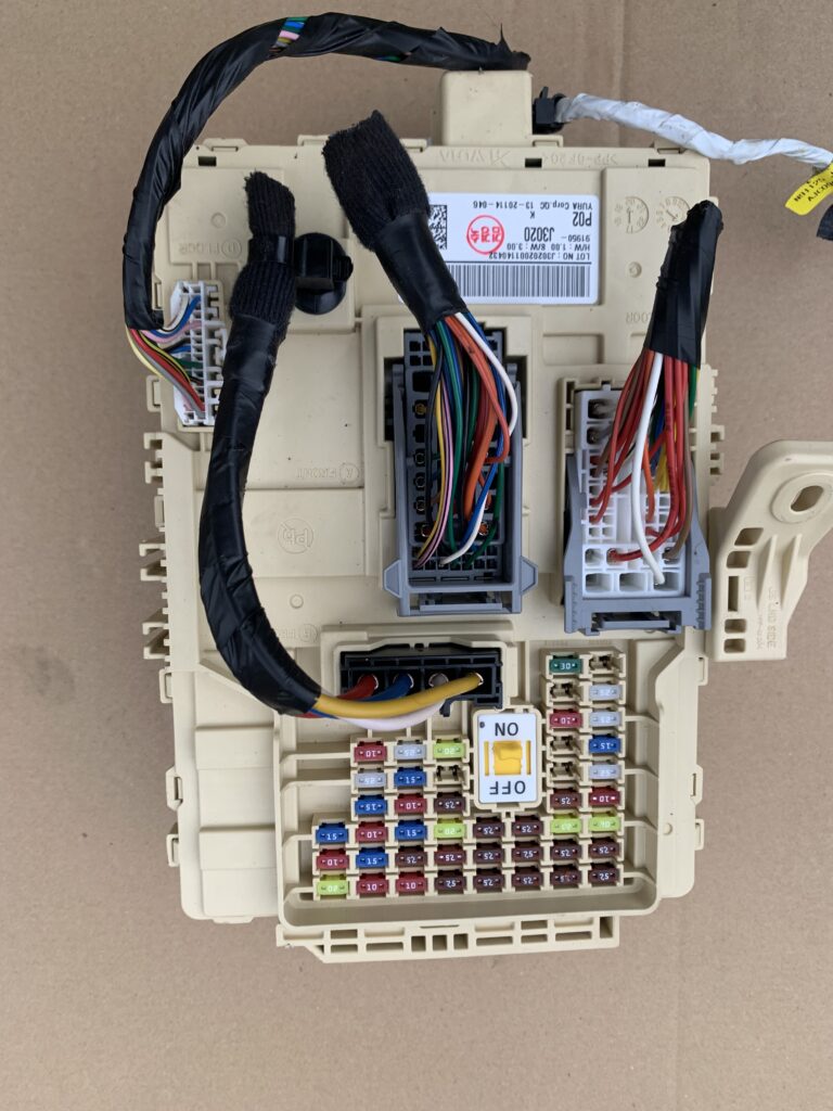 OEM Instrument Panel Fuse Junction Box 91950-J3020