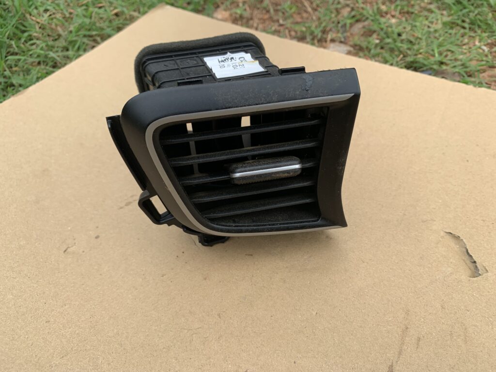 OEM Dash Air Duct Assembly HYUNDAI-5995-5996