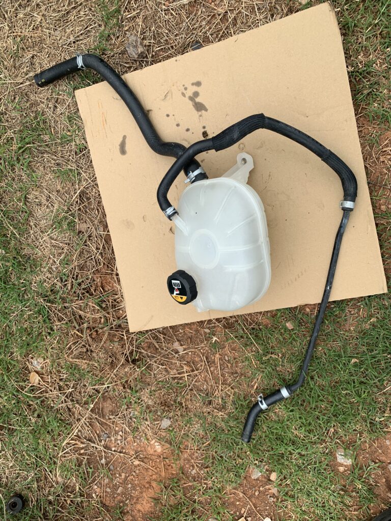 OEM Coolant Reservoir Expansion Tank 25431-F2400