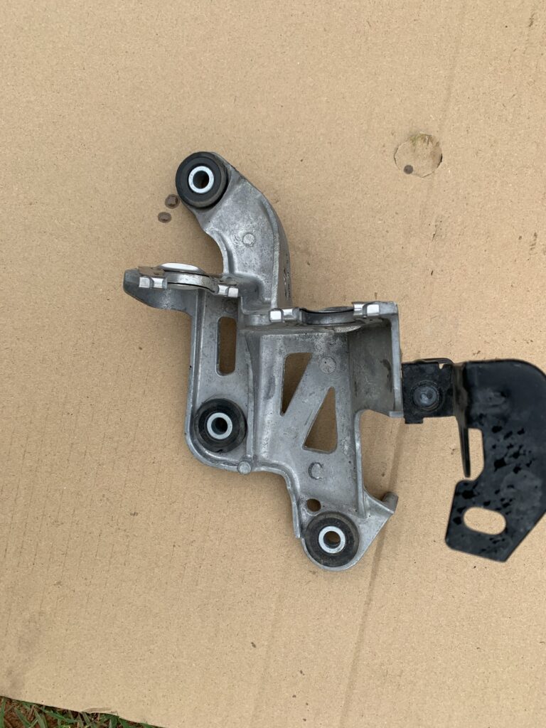 OEM Manual Transmission Shift Cable Bracket HYUNDAI-6090-6091